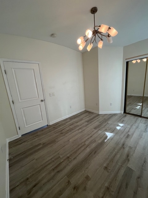 West Bedroom, mirrored closet doors - 2527 Union St