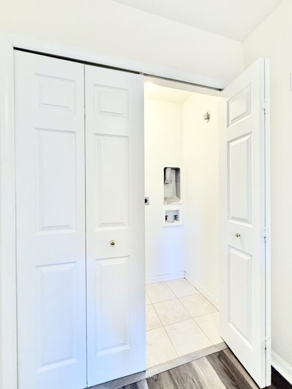 Building Photo - 13706 Forest Lake Dr