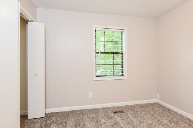 Building Photo - 4710 Spring Gate Dr