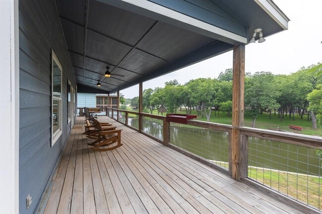 Building Photo - 1320 Contour Dr