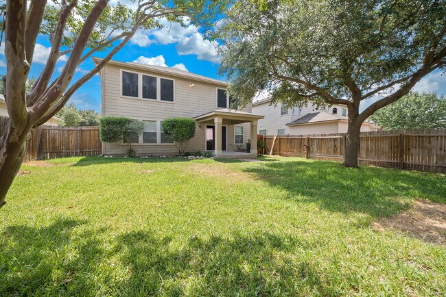 Building Photo - Spacious 4-Bed Home with Fenced Yard and Garage in Cibolo – 2,568 Sq Ft of Comfort