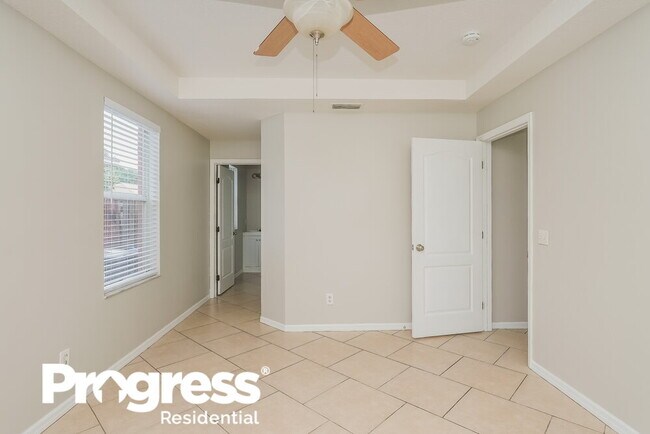 Building Photo - 12723 Adventure Dr