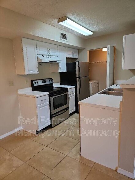 Building Photo - 12561 Equestrian Cir