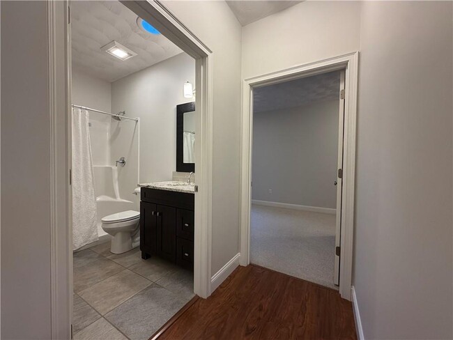 Building Photo - 76 Morningside Dr