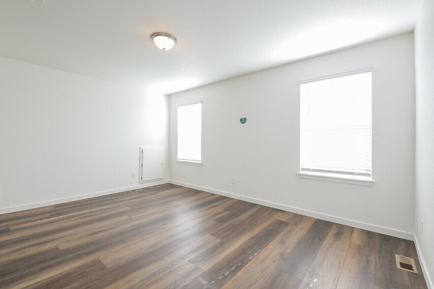 Building Photo - 4755 N Tower Dr