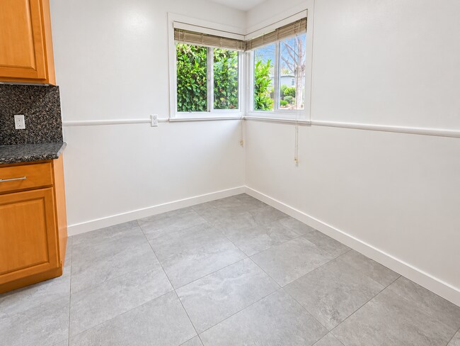 Building Photo - 747 Ashbury Ave