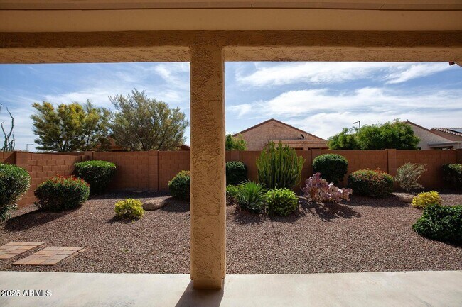 Building Photo - 21883 N 263rd Dr