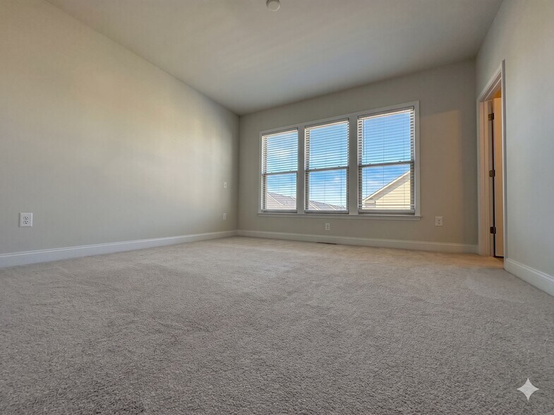 Building Photo - 17109 Branched Oak Rd