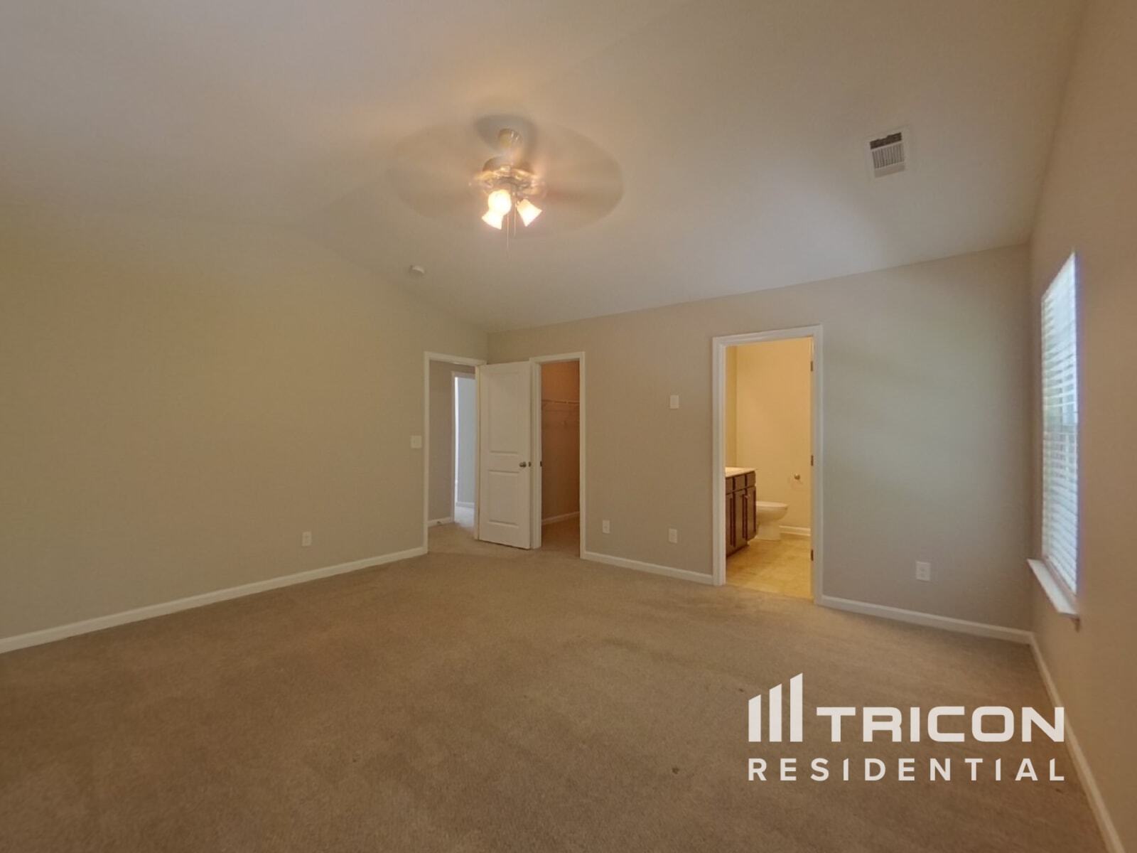 Building Photo - 5936 Sanders Farm Ln