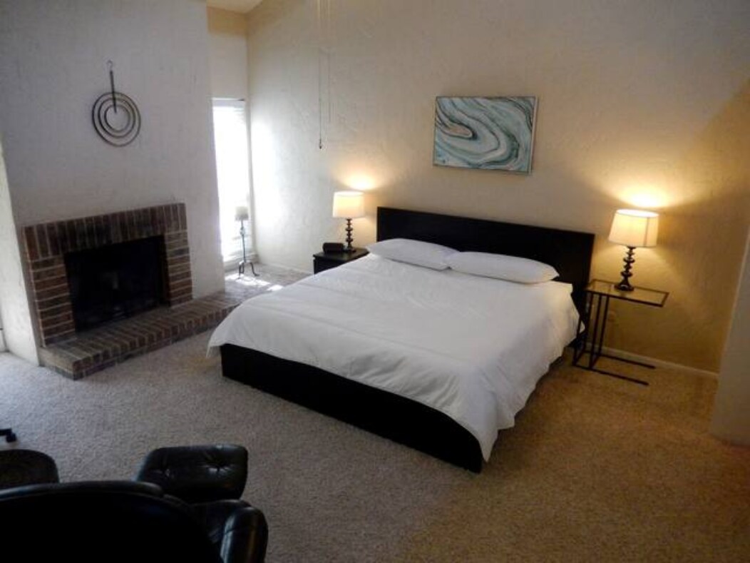 main upstairs bedroom - 9106 Emberglow Ln