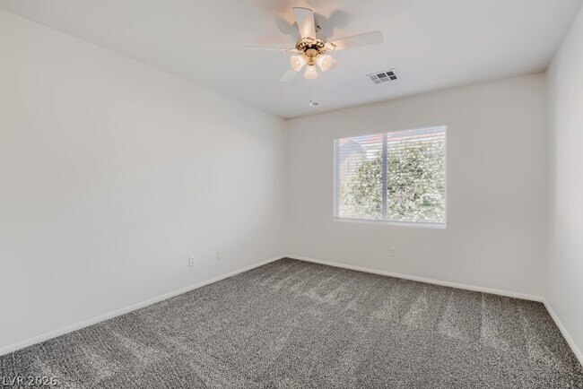 Building Photo - 1037 Plentywood Pl