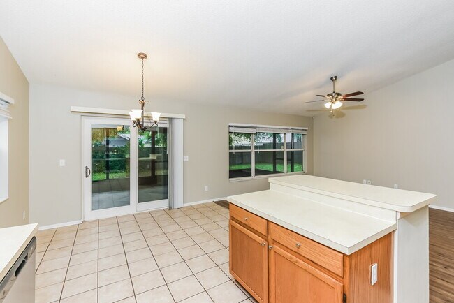 Building Photo - 2635 Cahill Way