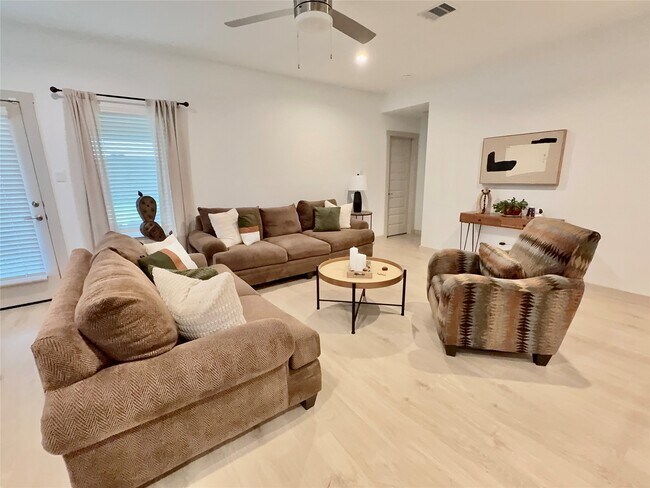 Building Photo - 4251 Big Frk Ct