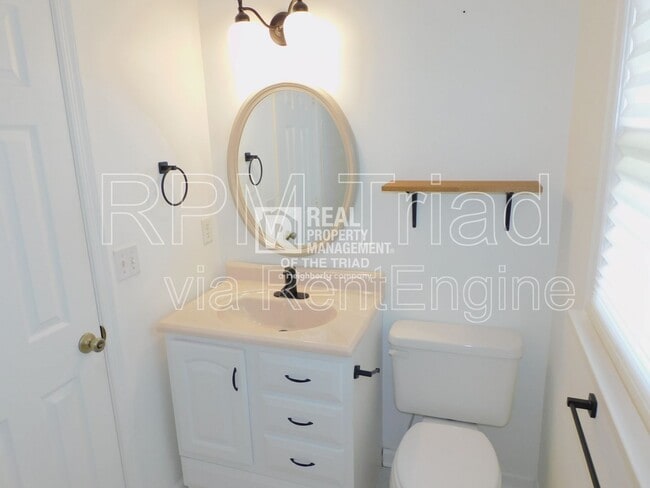 Building Photo - 3407 Park Hill Dr
