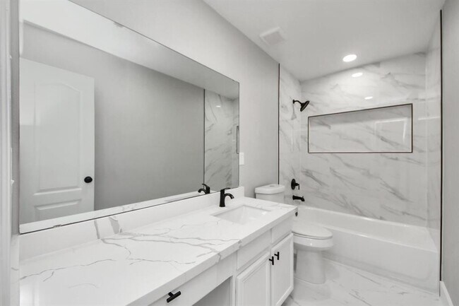Building Photo - 354 Remington Harbor Ct
