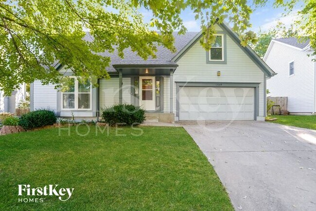 Primary Photo - 13209 S Foxridge Dr