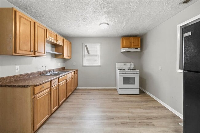 Building Photo - 1744 Dawson St