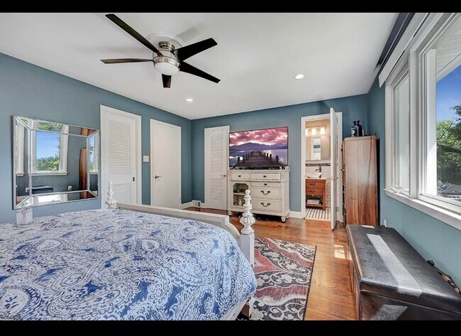 Building Photo - 4 Undercliff Terrace