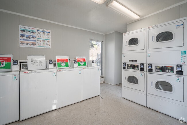 Laundry - Bridgewater Apartments