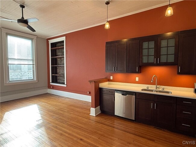 Building Photo - 205 E Jefferson St