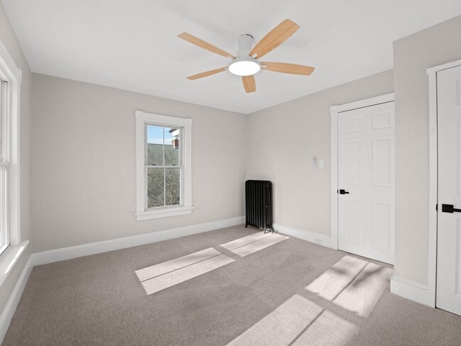 Building Photo - Spacious 5-Bedroom Rental with Backyard & Basement in Millville