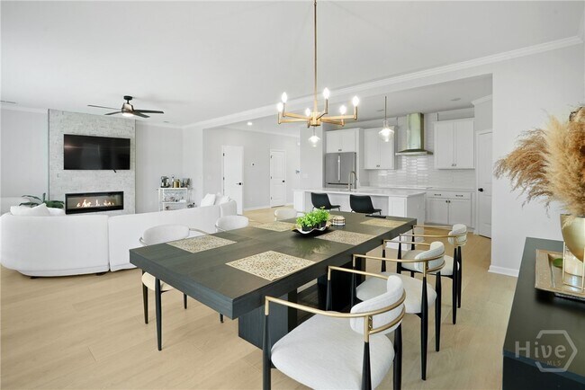 Building Photo - 25 Ashmont St