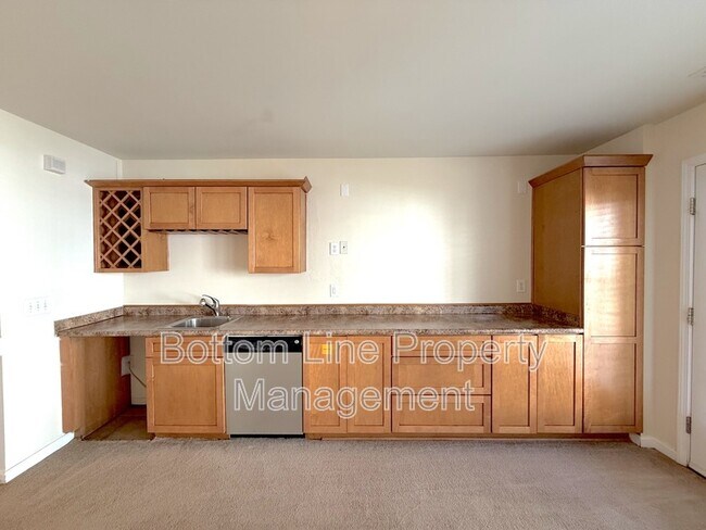 Building Photo - 13031 Bullock Greenway Blvd