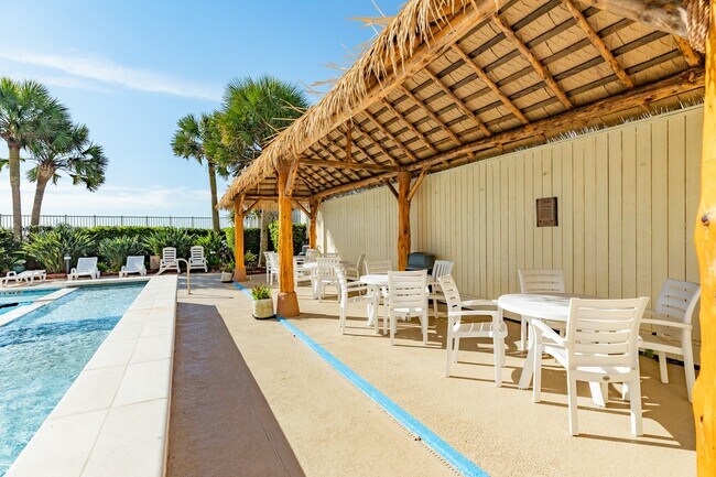 Building Photo - 7700 Seawall Blvd