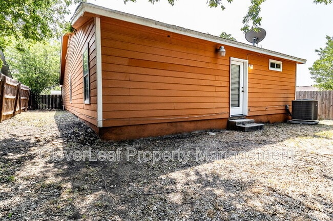 Building Photo - 3613 Candle Ridge Dr