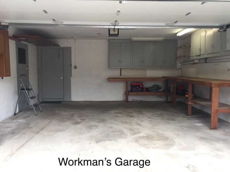 Building Photo - 4021 Fairway Ave