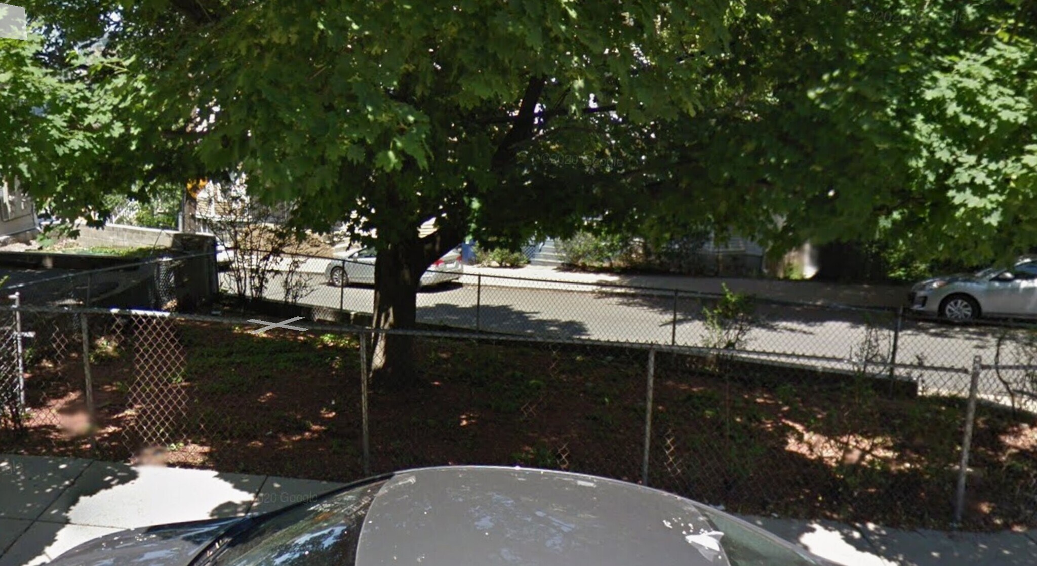 Building Photo - 5 Iroquois St