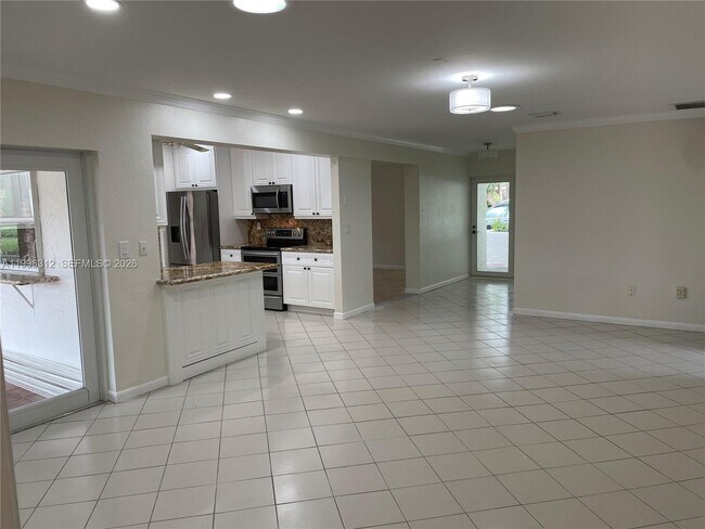 Building Photo - 7940 SW 173rd Terrace