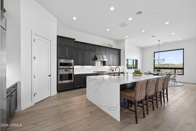 Building Photo - 13290 E la Junta Rd