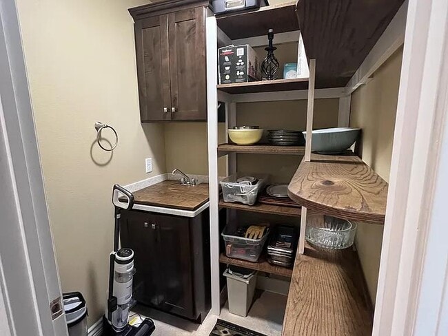 Building Photo - 4782 Hot Spgs Rd