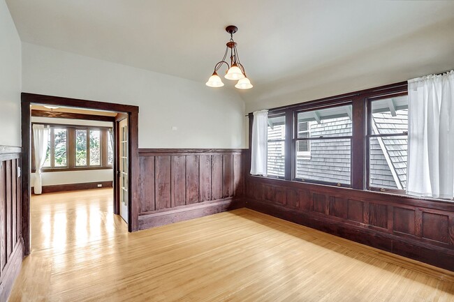 Building Photo - Perfect Blend of Piedmont Ave Energy & Tree-Lined Tranquility
