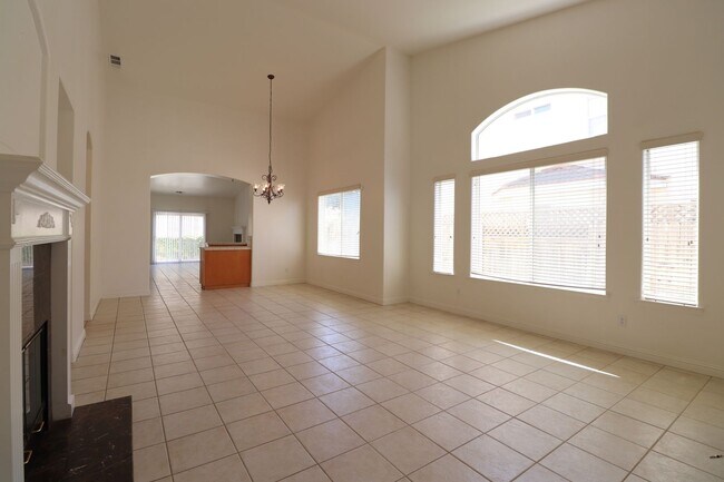 Building Photo - **Single-Story Home in The Classics at Bradley Square – 4 Bedrooms, 3 Baths**