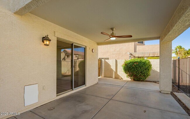 Building Photo - 3734 E Betsy Ln