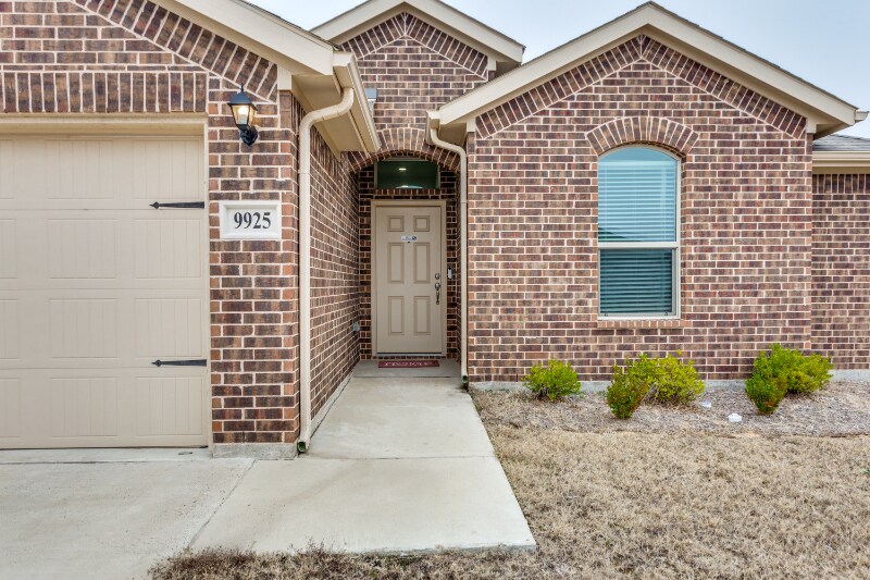 Building Photo - 9925 Ryegrass Terrace