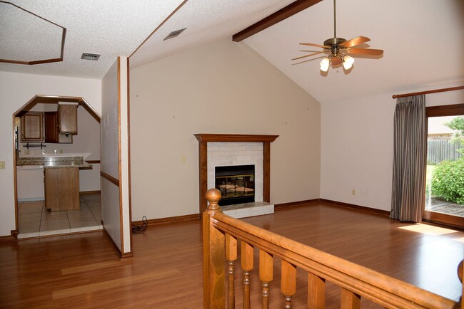 Building Photo - 3 Bedroom in Bluewater Bay!