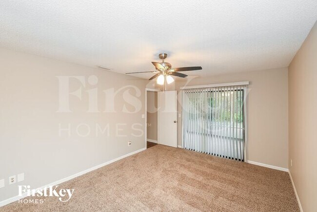 Building Photo - 798 Gilda Dr