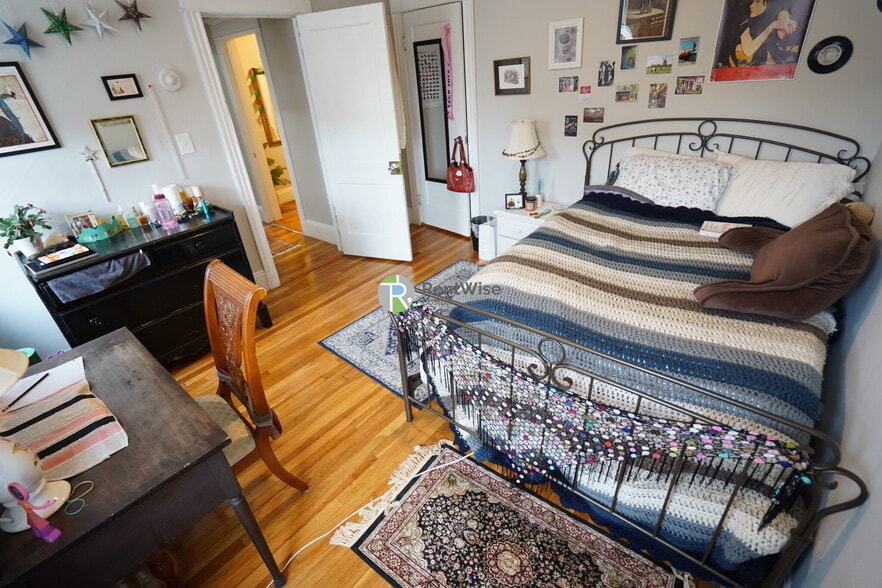 Building Photo - 15 Quint Ave