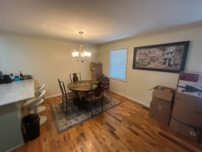 Building Photo - 3220 Woodsen Cir