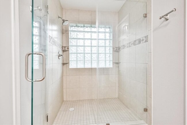 Building Photo - 10327 Brickyard Ct
