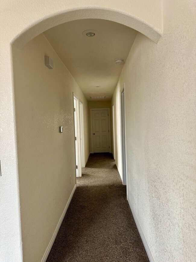 Building Photo - 10266 S Tornado Ave