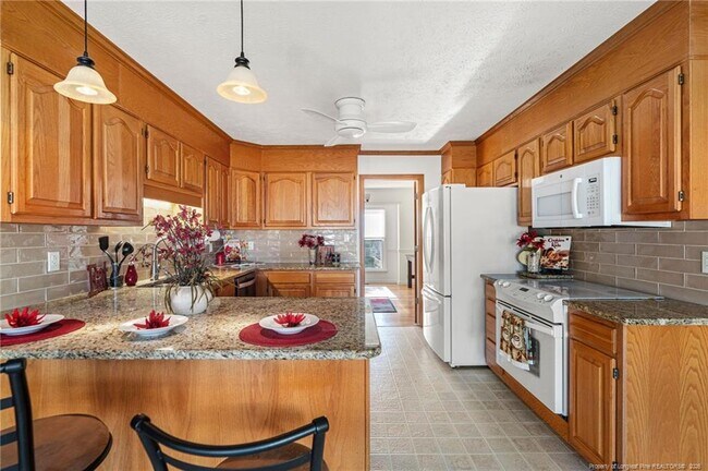 Building Photo - 2482 Celtic Dr
