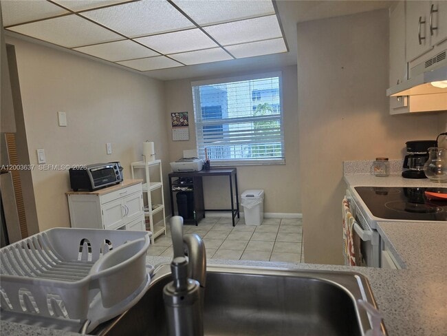 Building Photo - 7664 NW 18th St