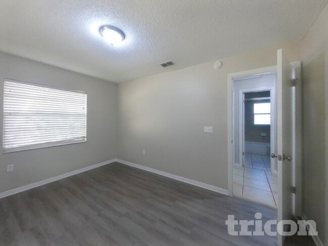 Building Photo - 5163 Tallow Wood Ct