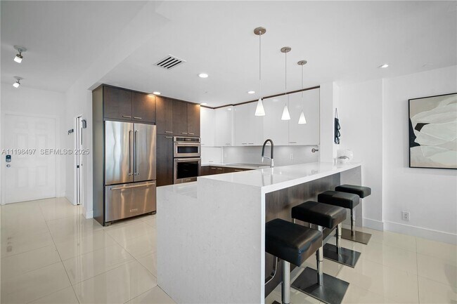 Building Photo - 19234 Fisher Island Dr