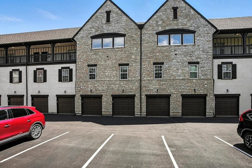 Building Photo - 6117 Craughwell Ln