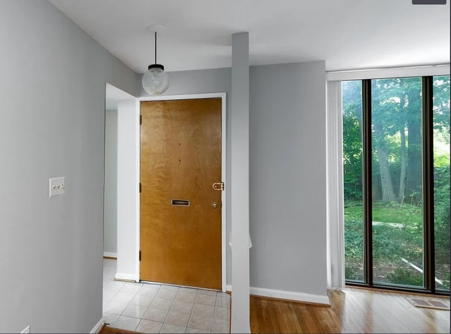 Building Photo - 7952 Inverness Ridge Rd